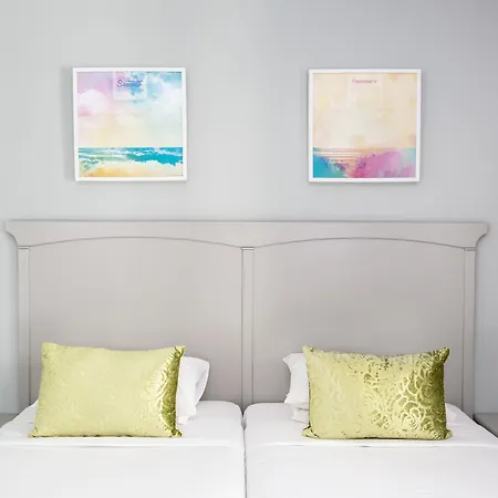 Velamar Boutique - Adults Friendly